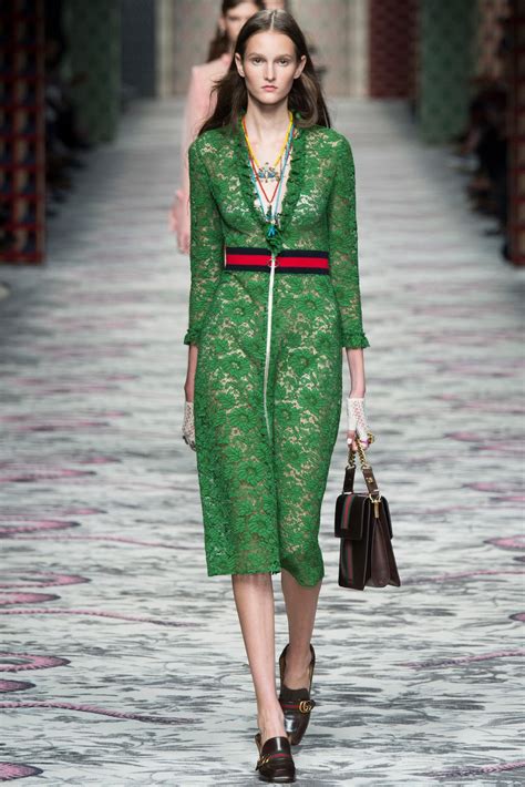 gucci womens show